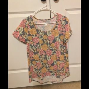 Lularoe gray floral classic tshirt